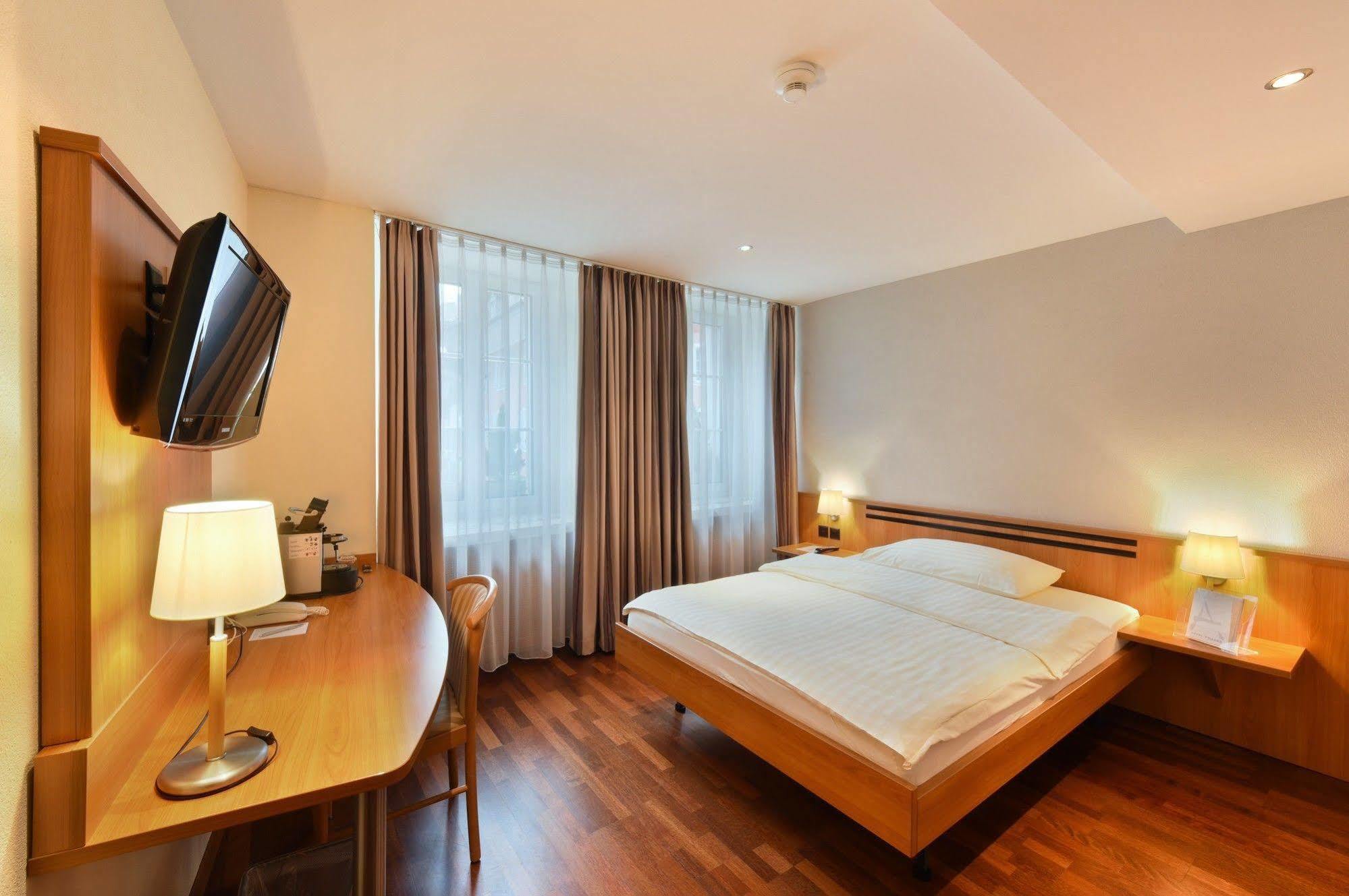 Hotel Engel Zofingen Zewnętrze zdjęcie